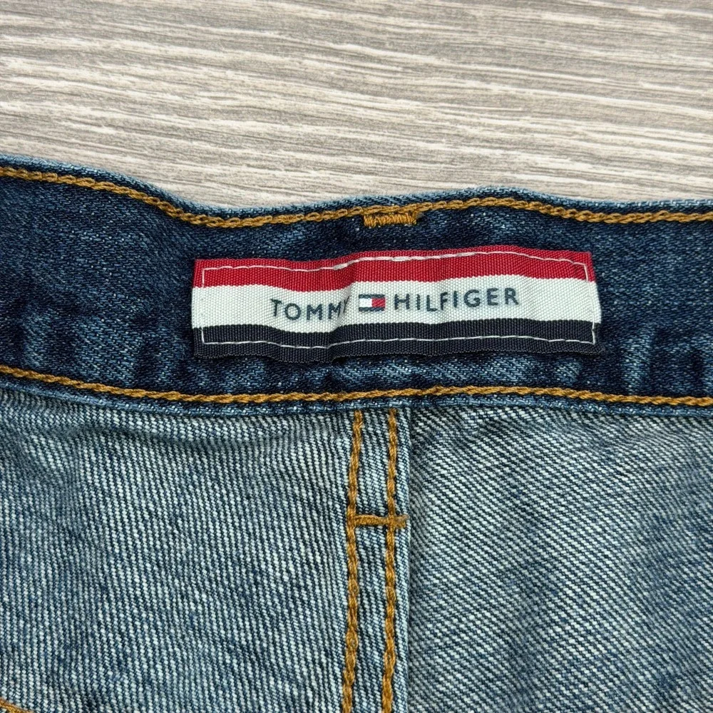 Tommy Hilfiger Jeans Mens 38x32 Blue Baggy Straight Leg Zip Fly 5 Pocket Classic